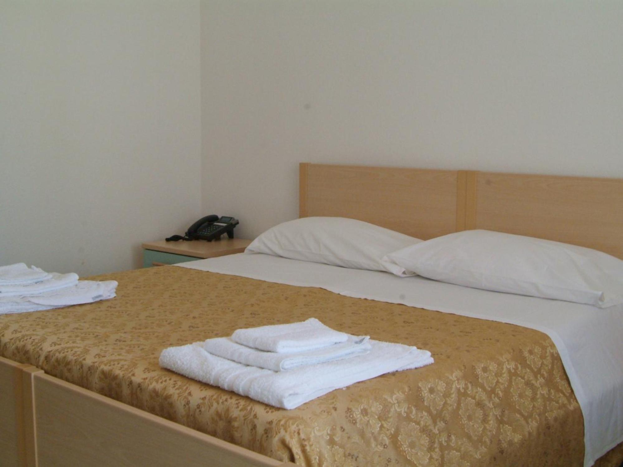 Hotel Aurora Scauri  Room photo